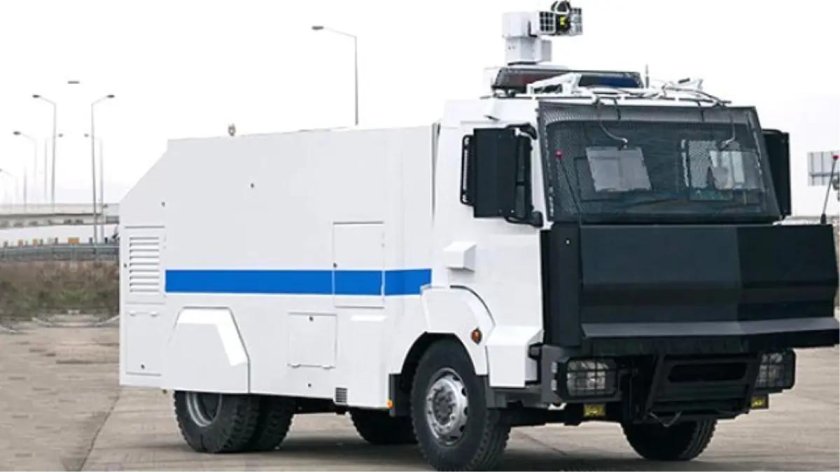 Броневики LAPD водомет