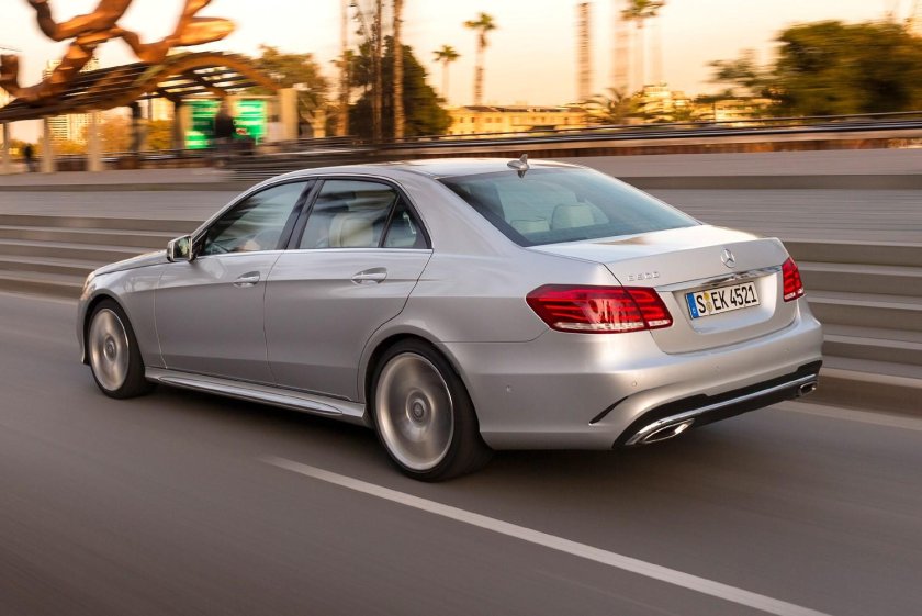 Мерседес е класс 2012