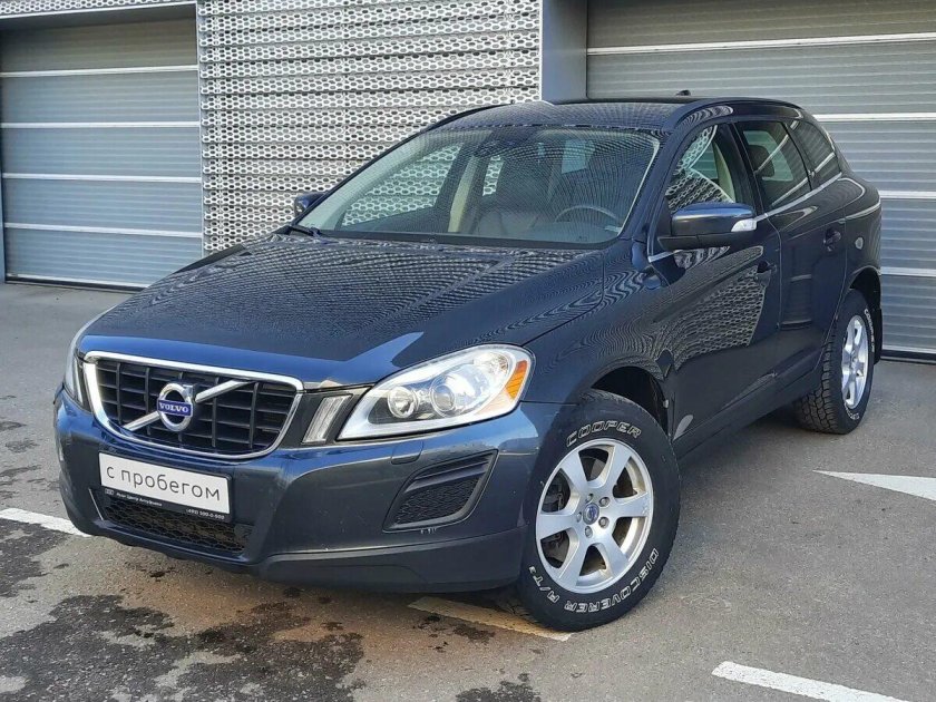Volvo xc60 серая