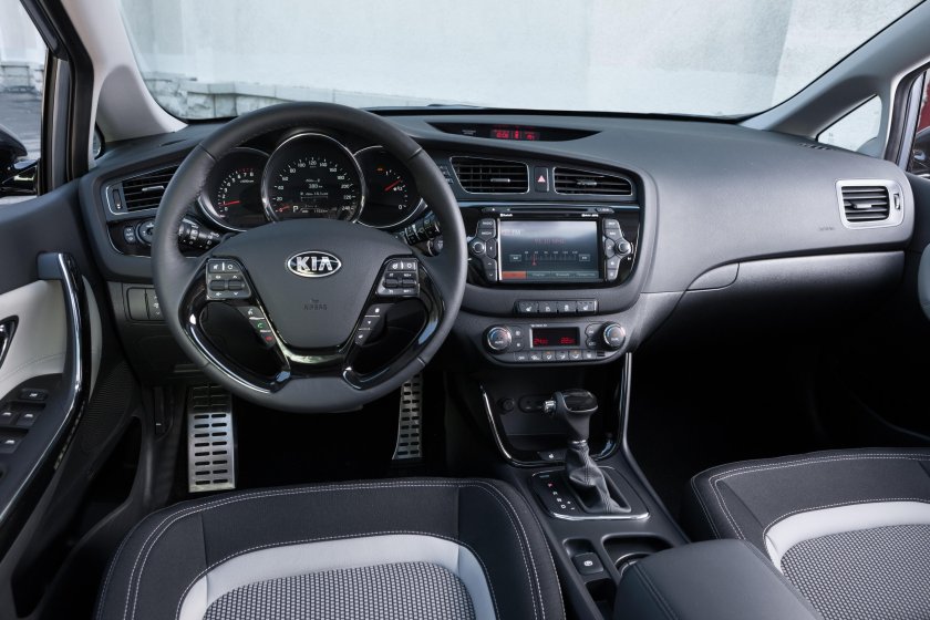 Киа СИД 2 2013 салон