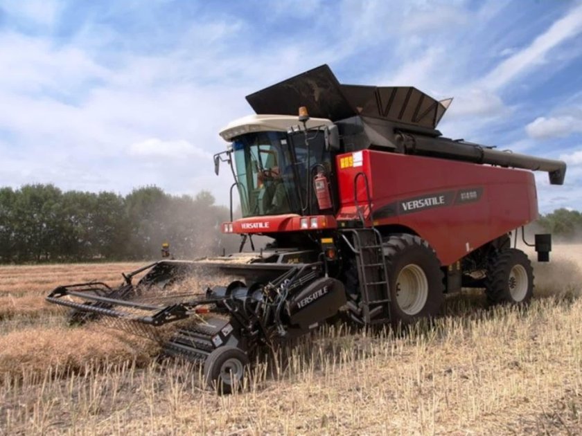 Комбайн versatile rt490