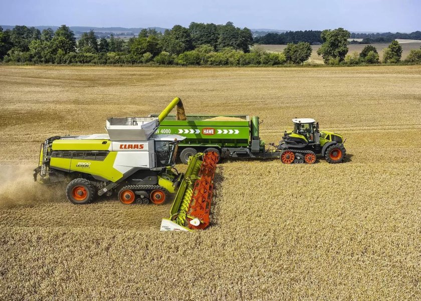 CLAAS Lexion трактор