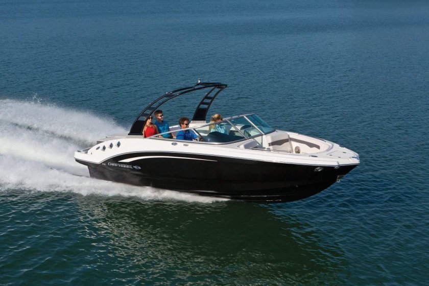 Катер Chaparral 246 SSI