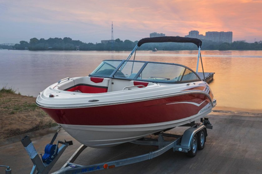 Лодка Вортекс