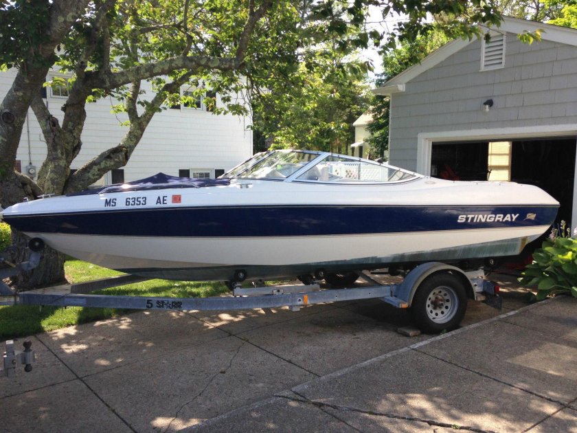 Стингрей 190 катер