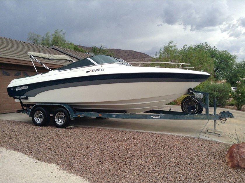Bayliner capri 1700