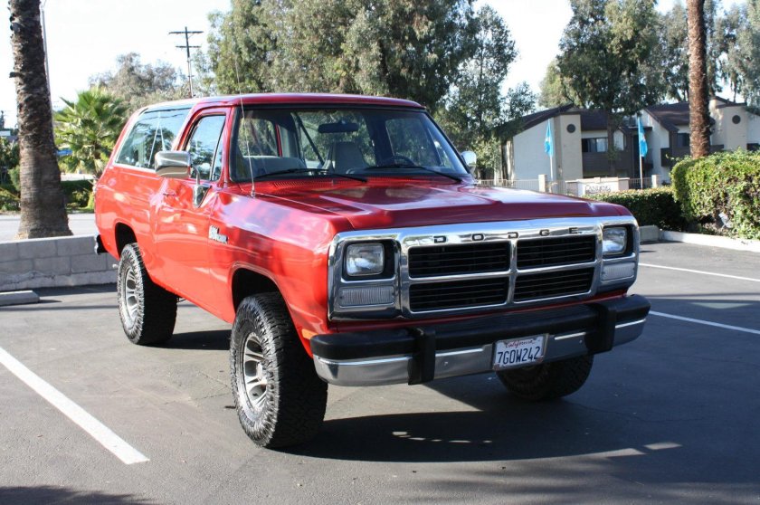 Dodge ramcharger 1991