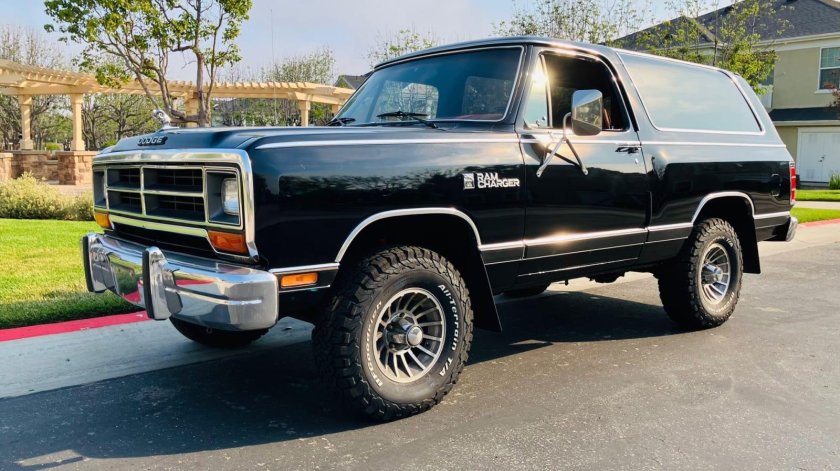 Dodge ramcharger 1989