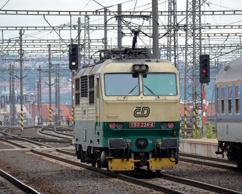 Шкода-Пльзень электровозы