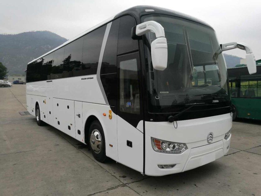 Автобус Golden Dragon xml6126jr