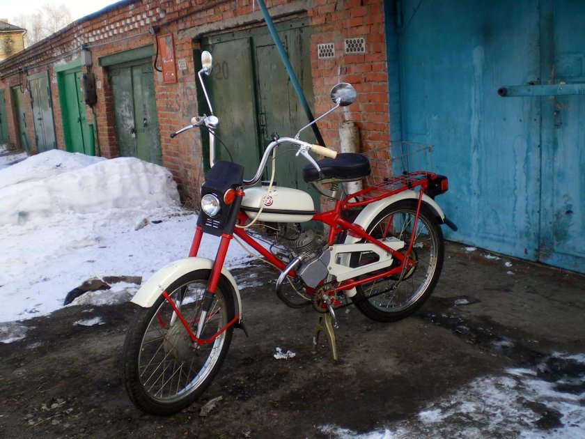 Советский мопед Рига 13