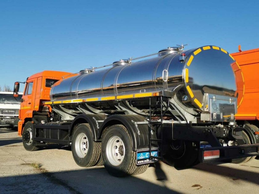 Водовоз камаз