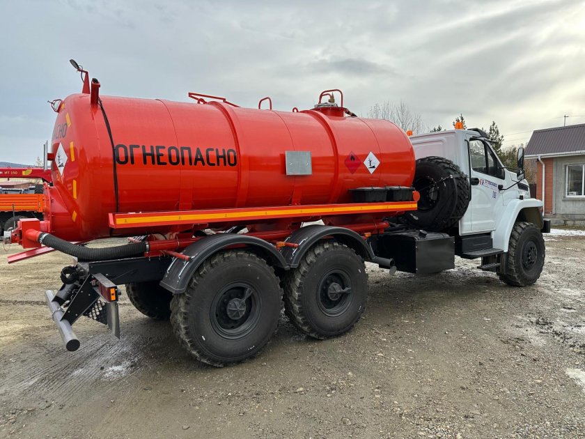 Акн-10 на шасси урал