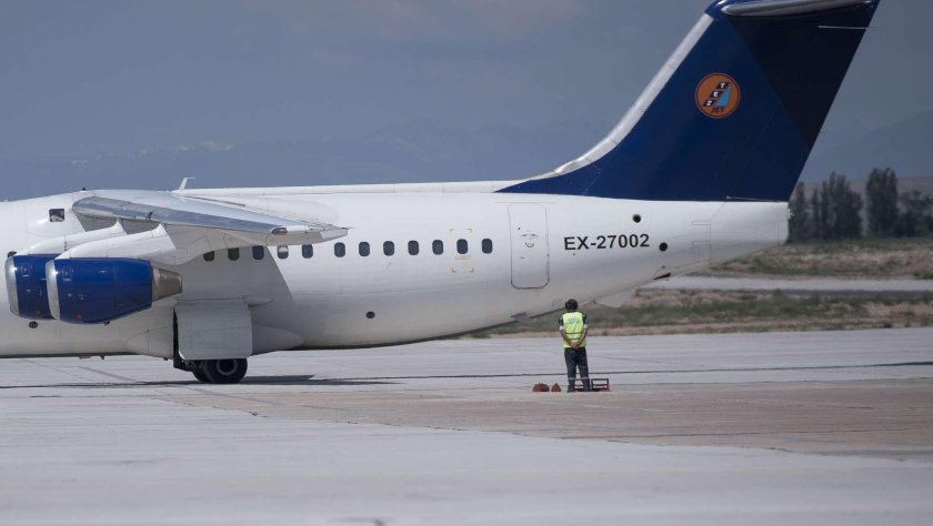 Самолет Кыргызстан