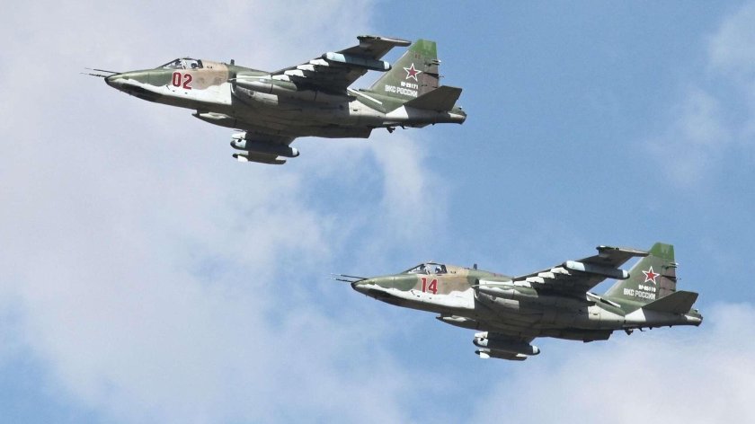 Самолёт-Штурмовик Су-25