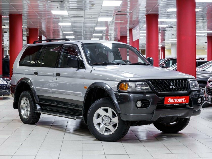 Mitsubishi Pajero Sport 2003