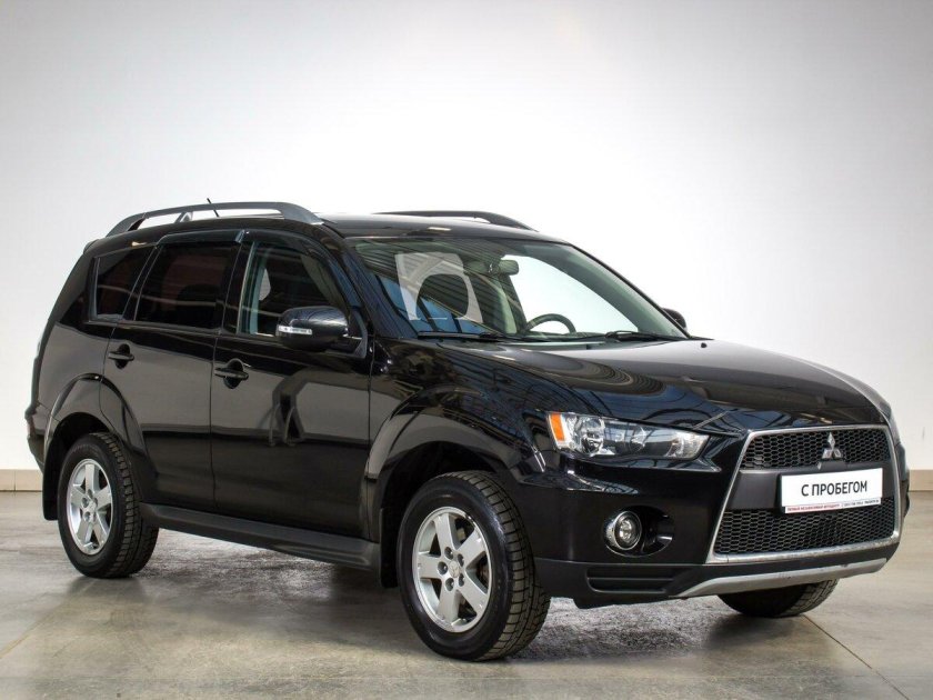 Mitsubishi outlander 2012