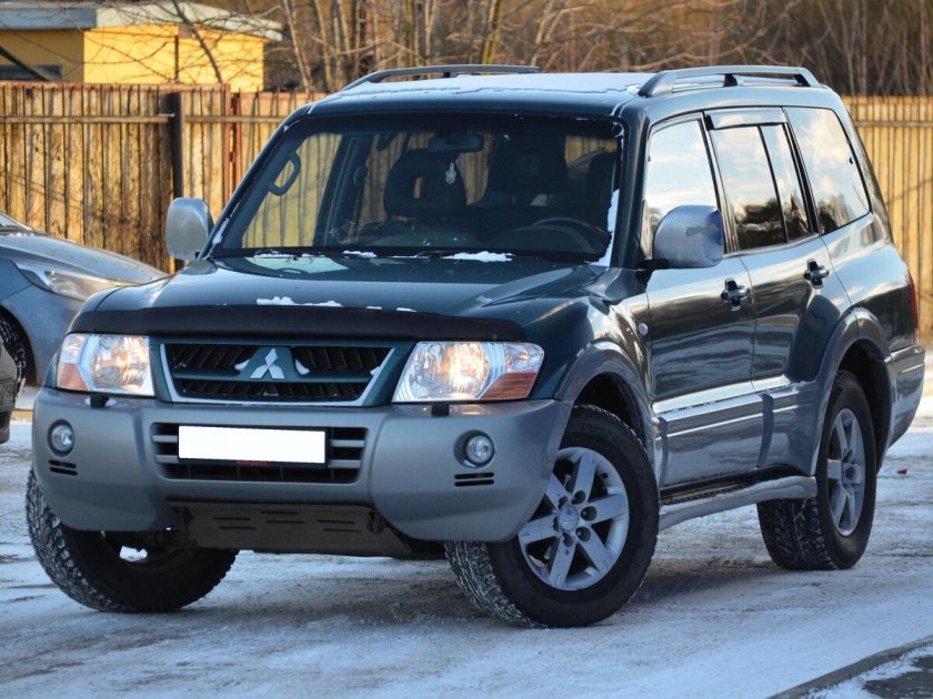 Mitsubishi Pajero v63
