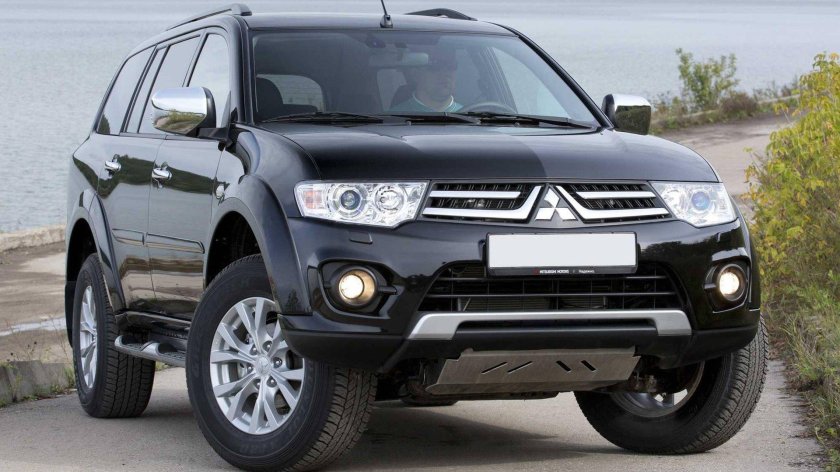 Mitsubishi Pajero Sport 2