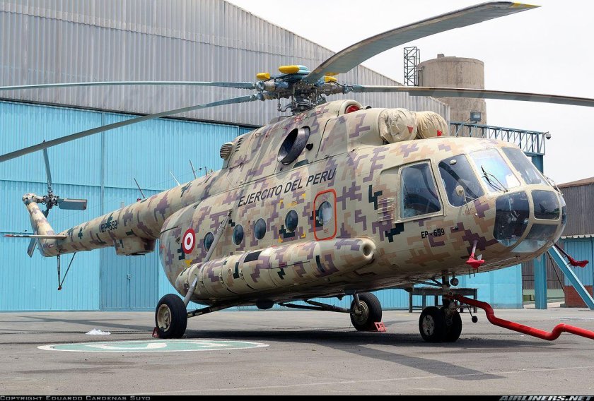 Ми-17 вертолет