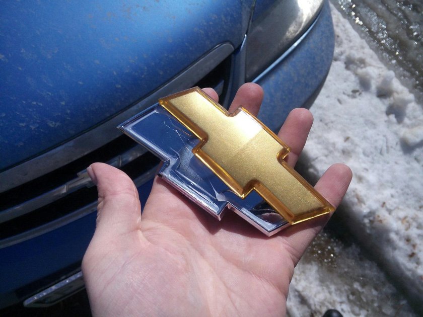 Значок Шевроле Лачетти на решетку радиатора