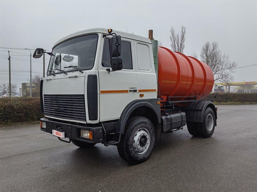 Откачка выгребных ям