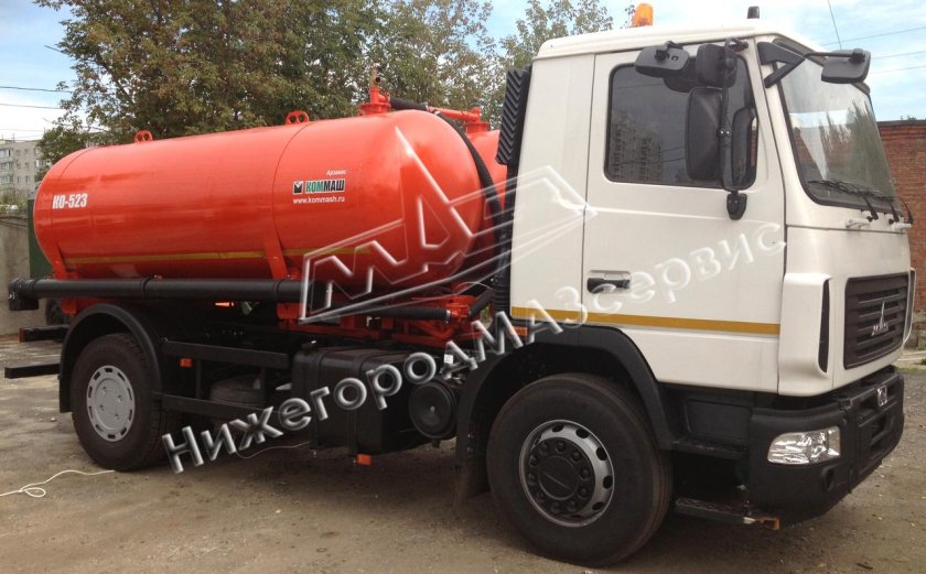 Ассенизатор МАЗ ко 523