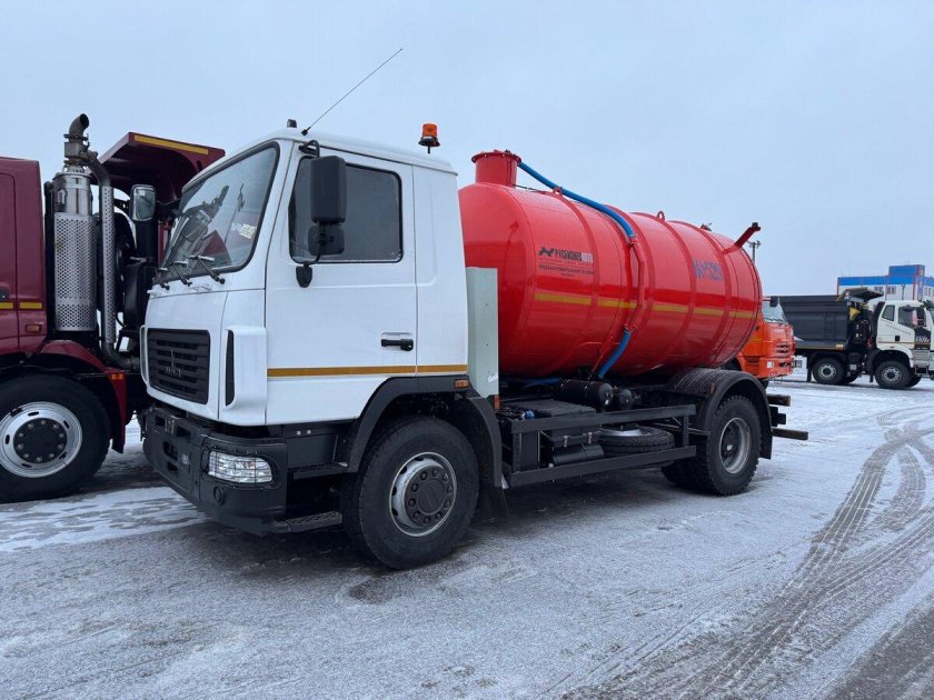 Ассенизатор маз