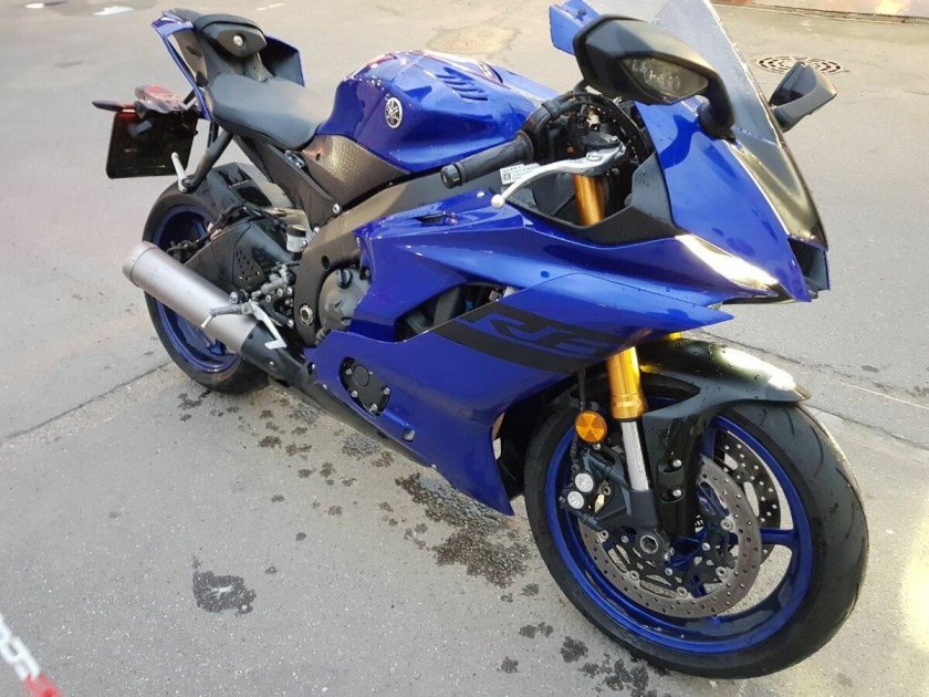 Ямаха р6 синий