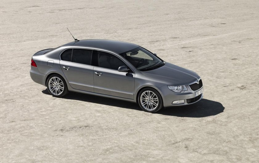 Шкода Суперб 2