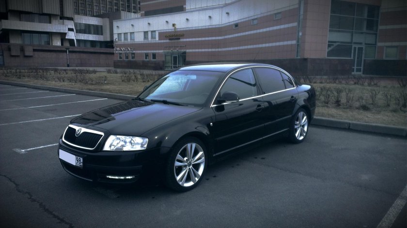 Шкода Суперб 2008 1.8