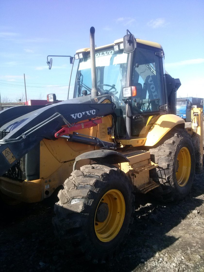 Экскаватор погрузчик вольво bl71