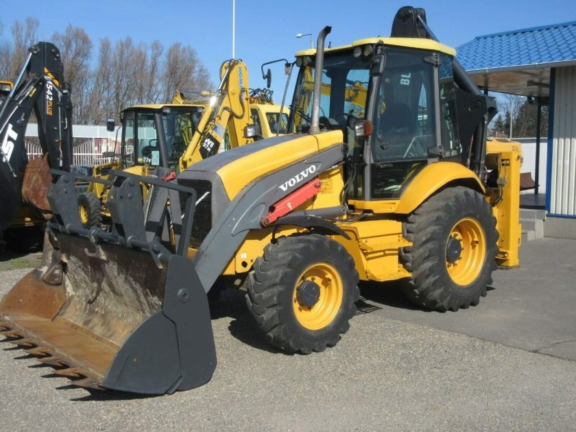 Экскаватор погрузчик Вольво bl71