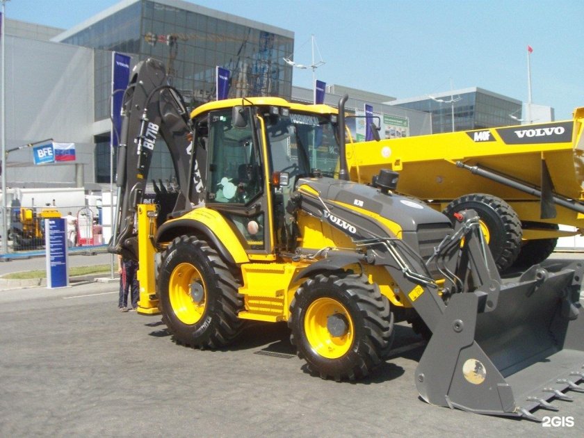 Трактор Volvo bl71b