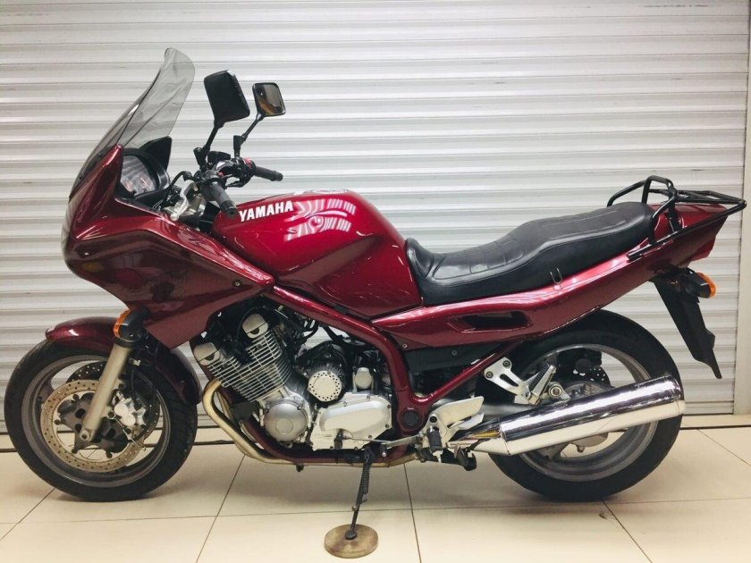 Yamaha XJ 900 diversion