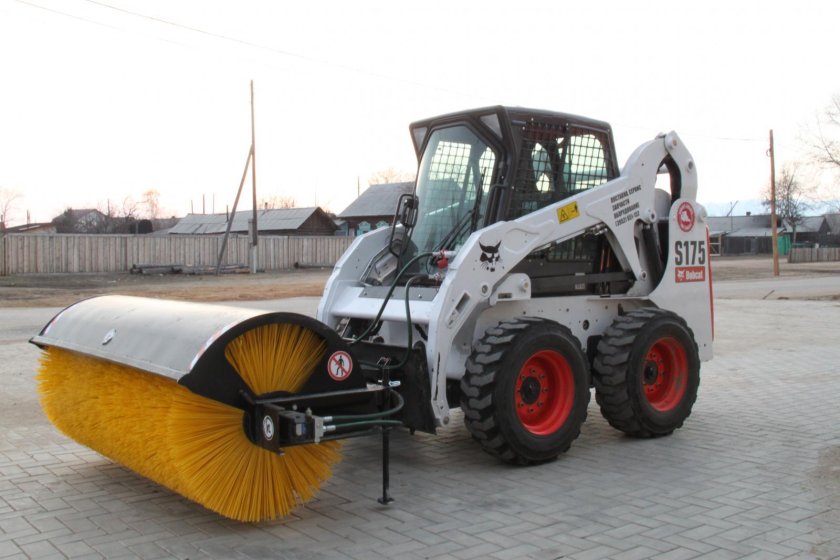 Диски щеточные на Bobcat