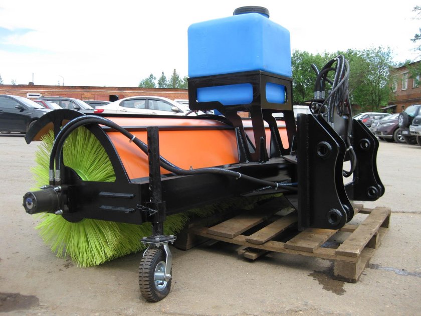 Щетка на JCB