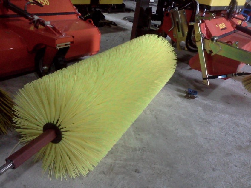 Щетка цилиндрическая (роллерная) 600х450