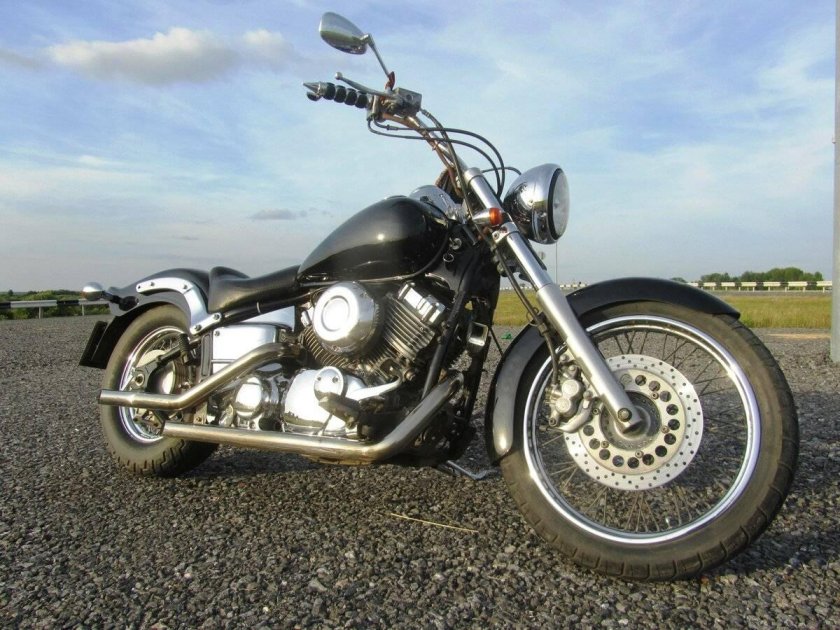 Yamaha XVS 400 Drag Star Custom