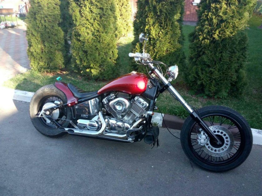 Yamaha XVS 400 Drag Star Custom