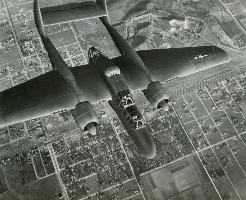 Самолёт p-61 Black Widow