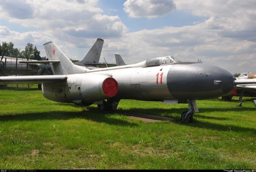 Як 25 перехватчик