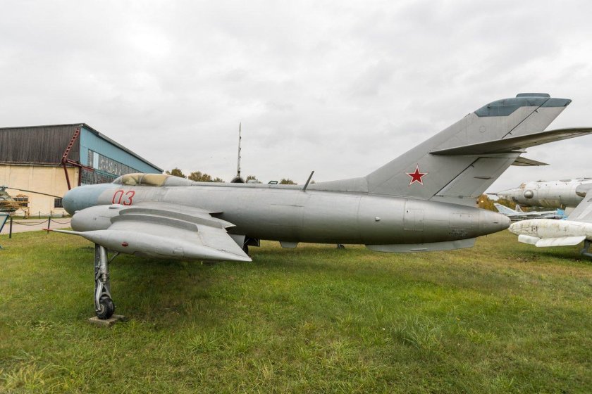 Як-25 перехватчик