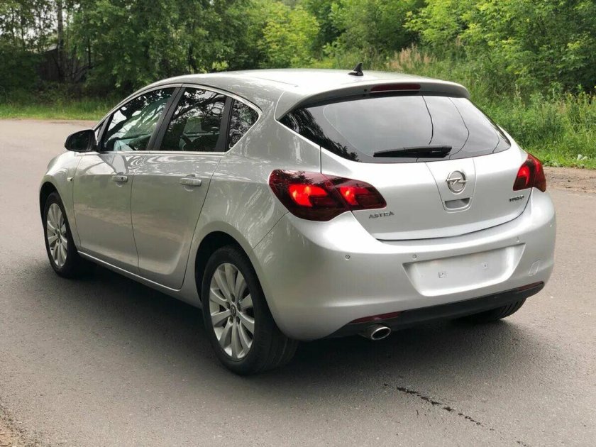 Опель Астра 1.6 турбо