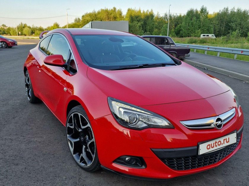 Opel astra gtc j