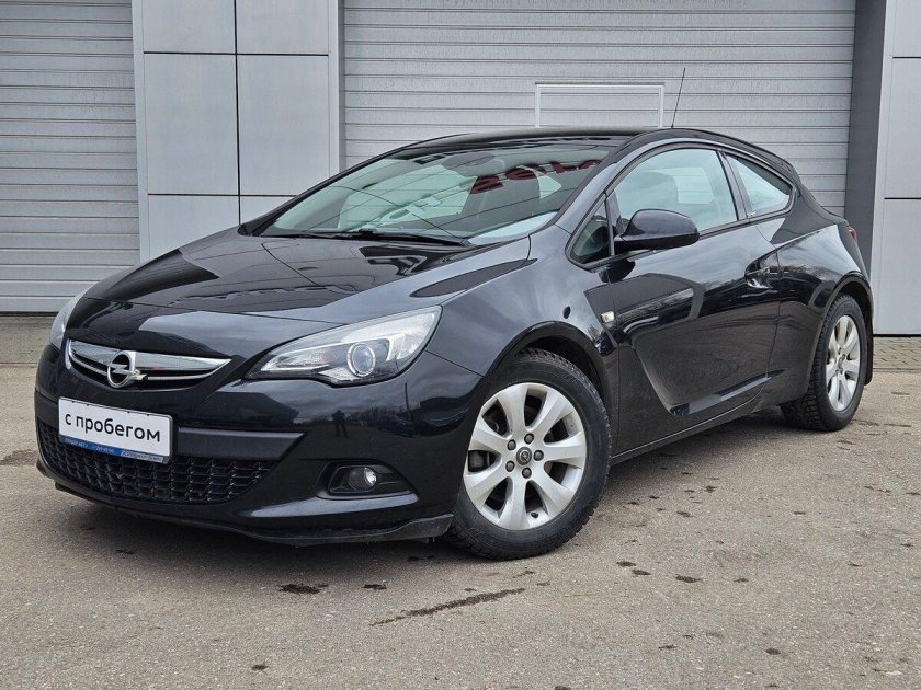Опель Астра 2014 хэтчбек черный