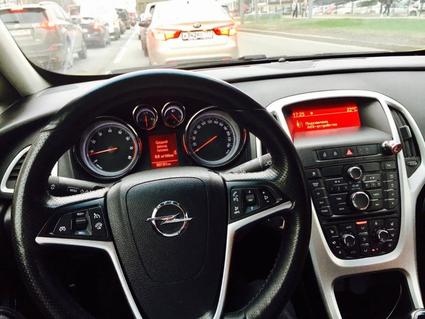 Opel Astra j 2014 салон