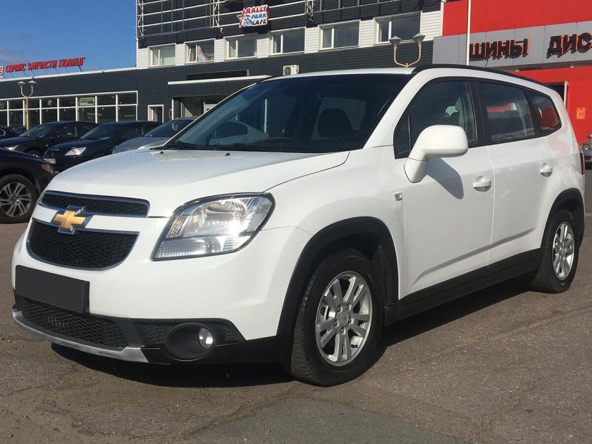 Chevrolet Orlando White