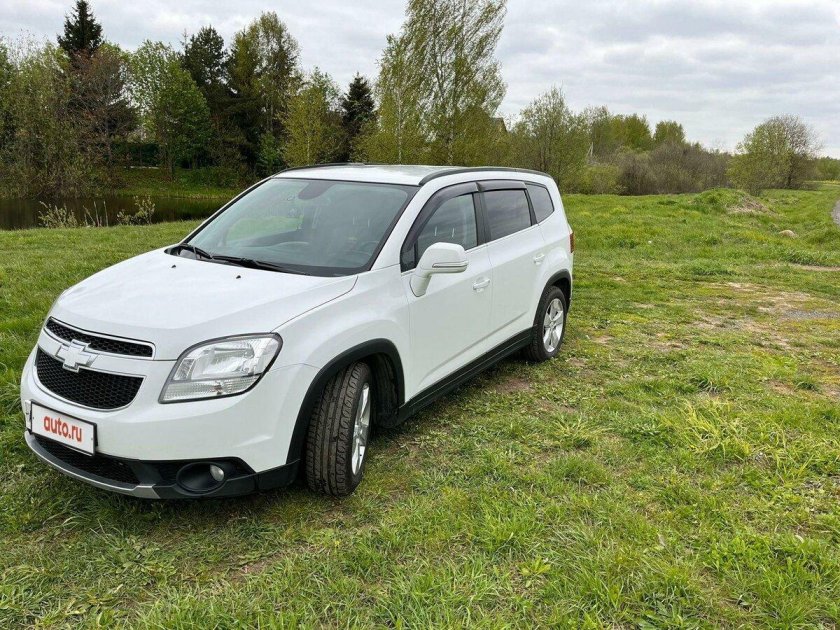 Шевроле орландо белый