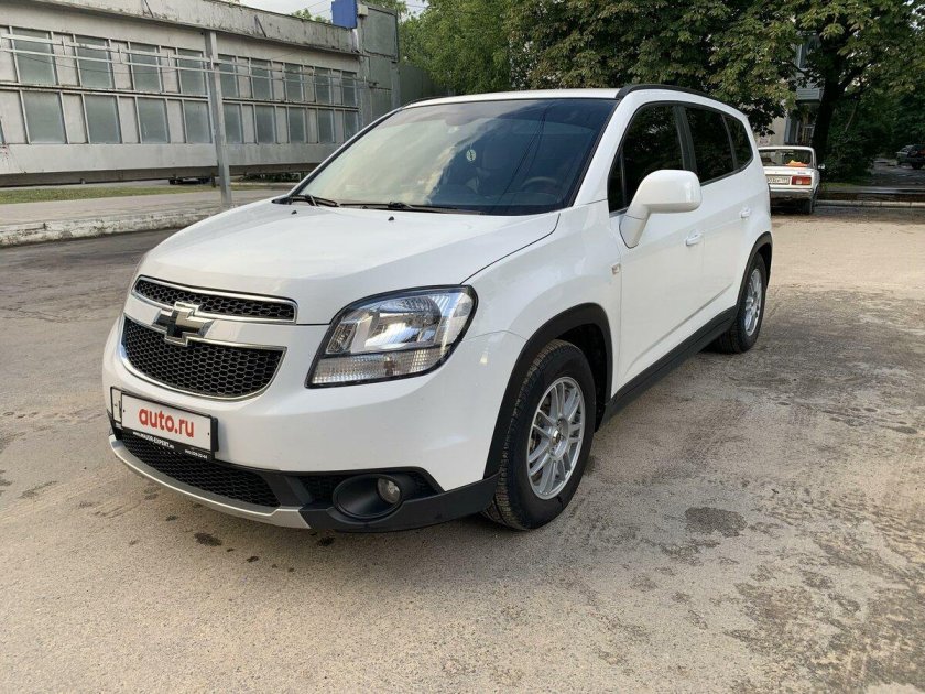 Chevrolet Orlando 2010 — 2018 i